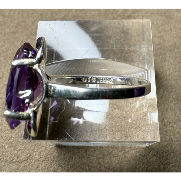 Vintage Sterling Silver Amethyst Ring UTC 925 Oval Petal Setting Size 7.75 - Picture 8 of 12